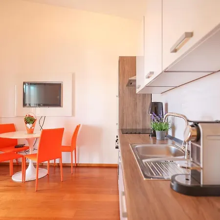 Sunny Terrace With Two Bedroom And Parking Apartment Zadar