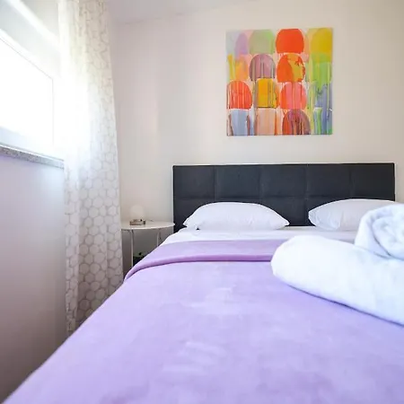 Apartment Sunny Terrace With Two Bedroom And Parking *