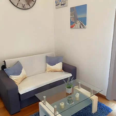 Sunny Terrace With Two Bedroom And Parking Apartment Zadar