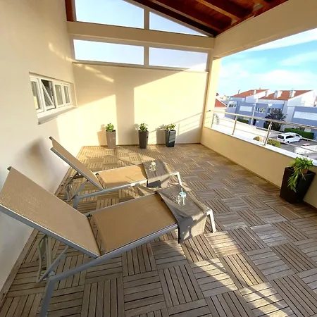 Sunny Terrace With Two Bedroom And Parking *