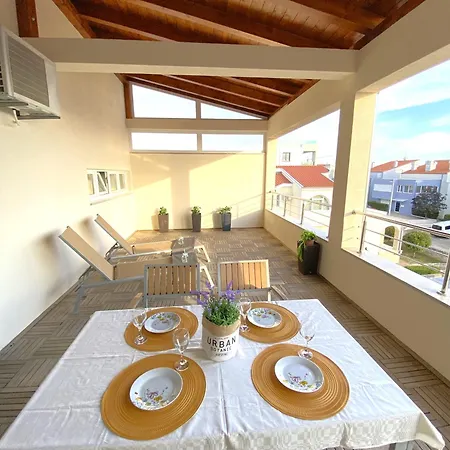 Sunny Terrace With Two Bedroom And Parking דירה *