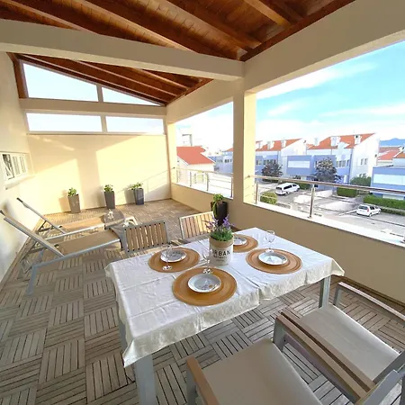 Appartamento Sunny Terrace With Two Bedroom And Parking *