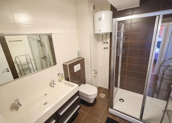 Apartment Sunny Terrace With Two Bedroom And Parking *