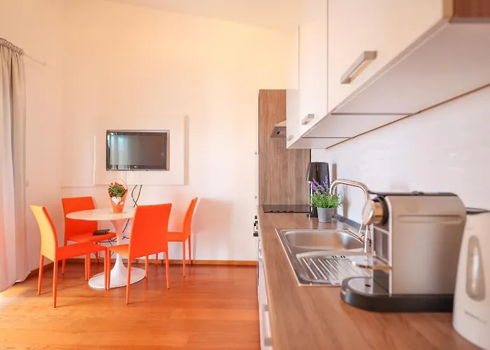 Sunny Terrace With Two Bedroom And Parking Apartment Zadar