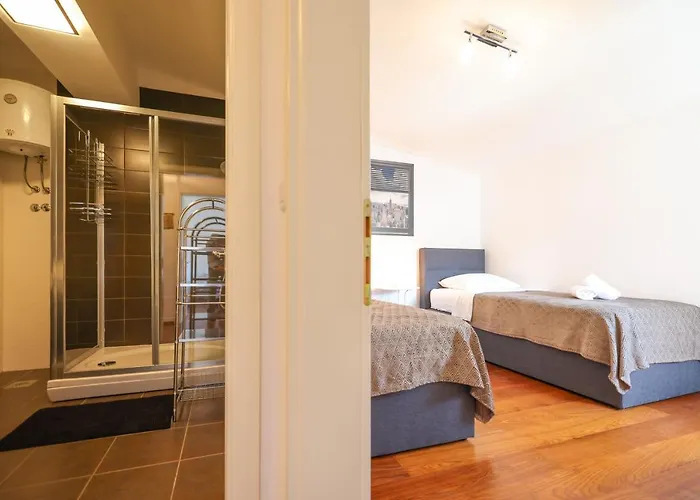 Sunny Terrace With Two Bedroom And Parking Apartamento Zadar