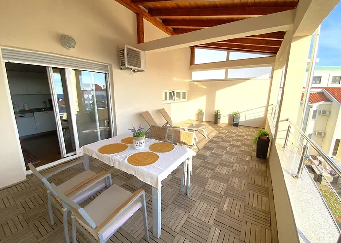Sunny Terrace With Two Bedroom And Parking * Zadar
