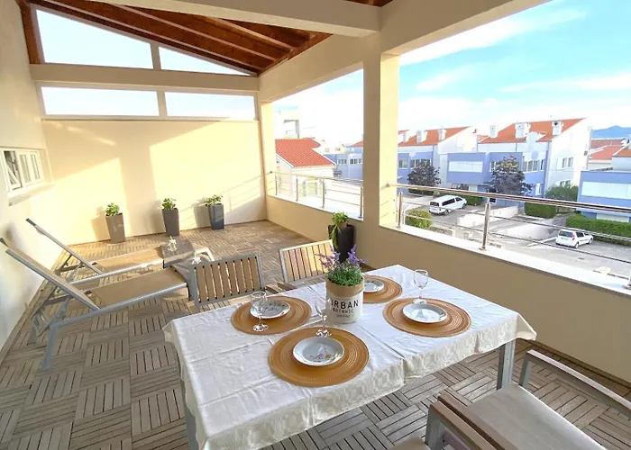 Apartment Sunny Terrace With Two Bedroom And Parking *