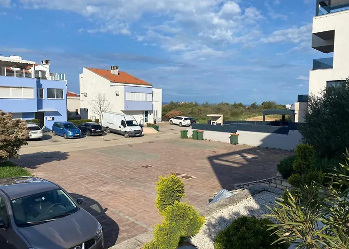 Apartment Sunny Terrace With Two Bedroom And Parking Zadar